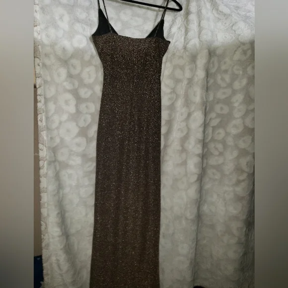 WINDSOR Sparkly Dress - Picture 6 of 12